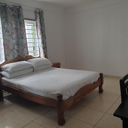 Palmont Commercial Self-Catering Apartments - Beau Vallon Бо-Валлон Екстер'єр фото