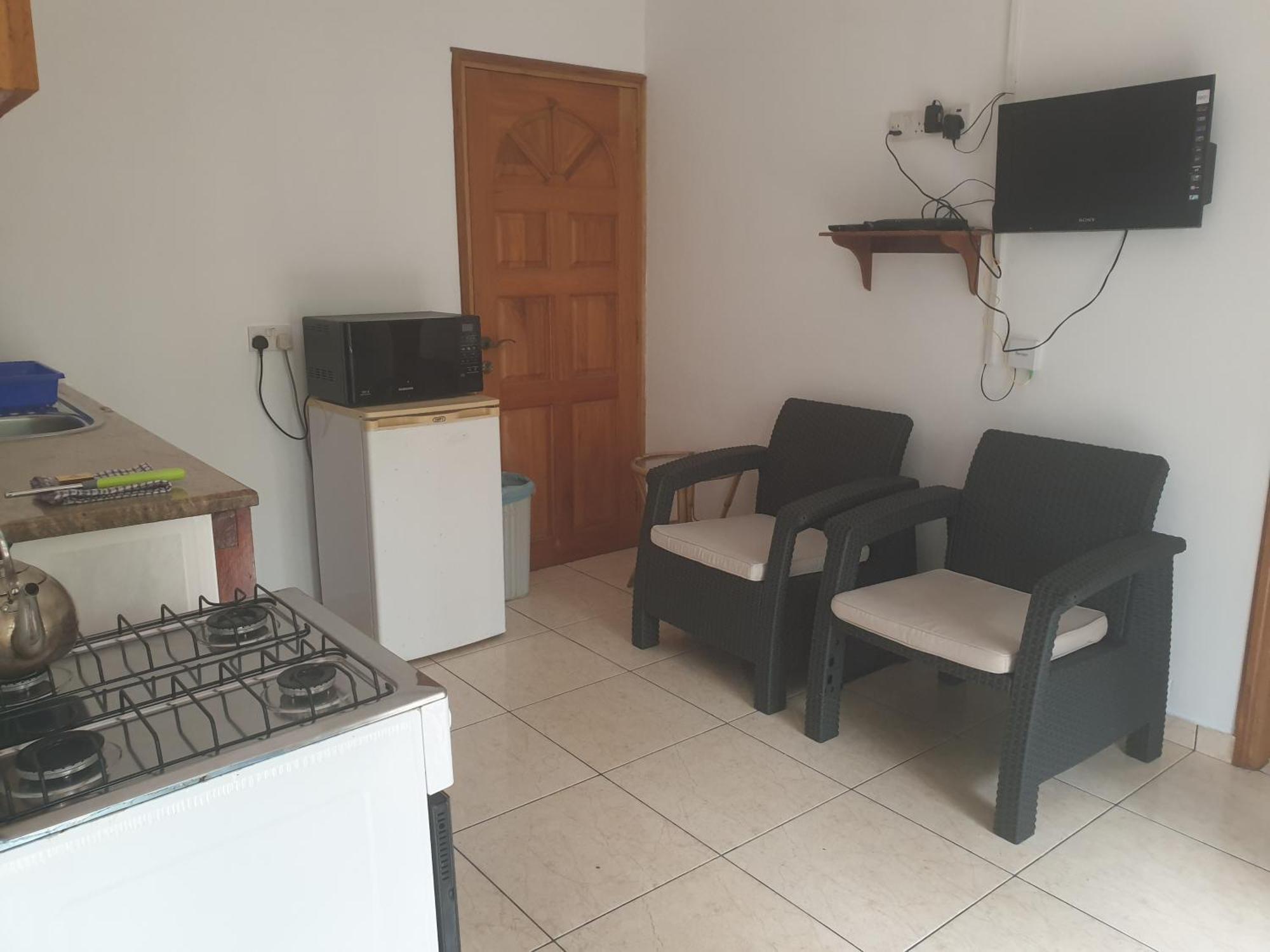 Palmont Commercial Self-Catering Apartments - Beau Vallon Бо-Валлон Екстер'єр фото