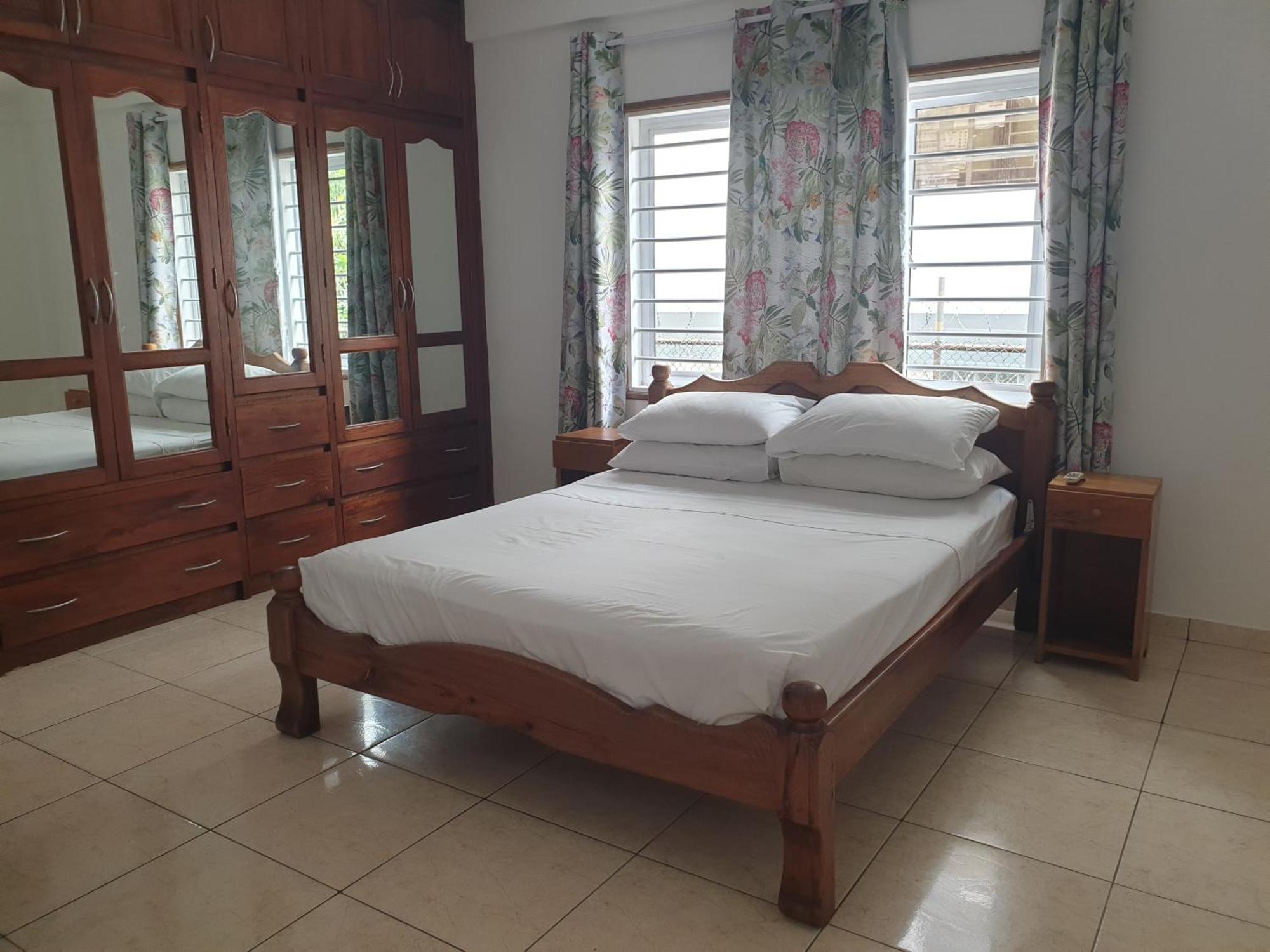 Palmont Commercial Self-Catering Apartments - Beau Vallon Бо-Валлон Екстер'єр фото