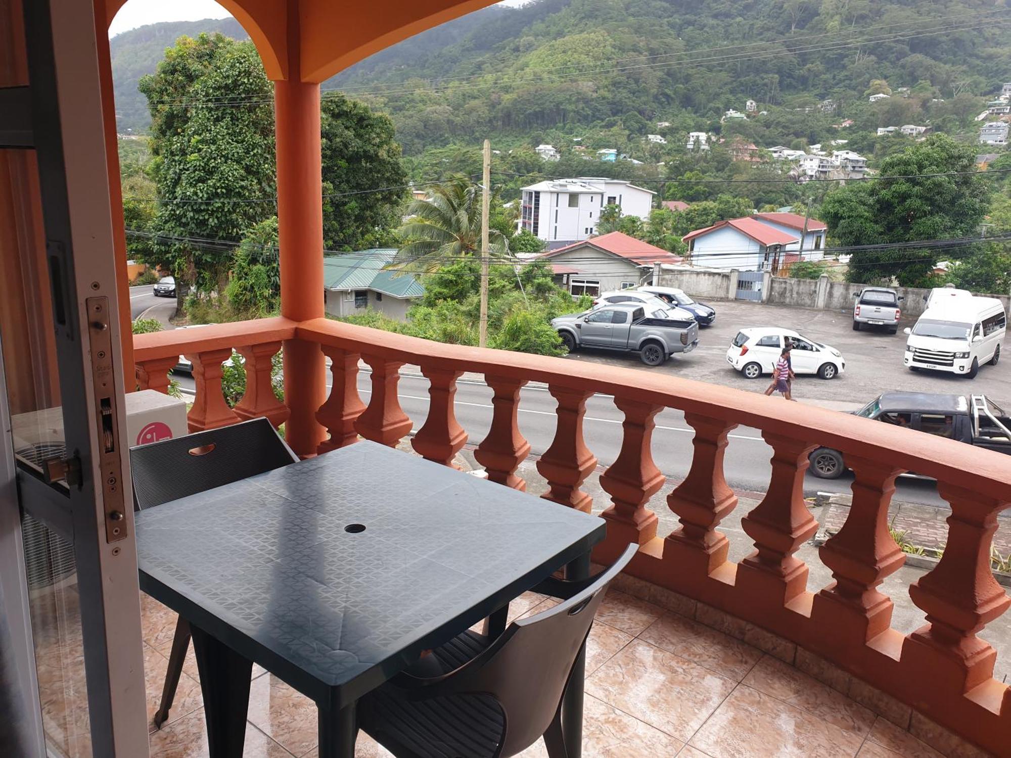 Palmont Commercial Self-Catering Apartments - Beau Vallon Бо-Валлон Екстер'єр фото
